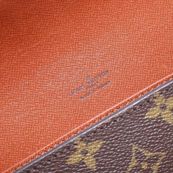 LOUIS VUITTON Monogram Chaillot Clutch Bag - Picture 9 of 15